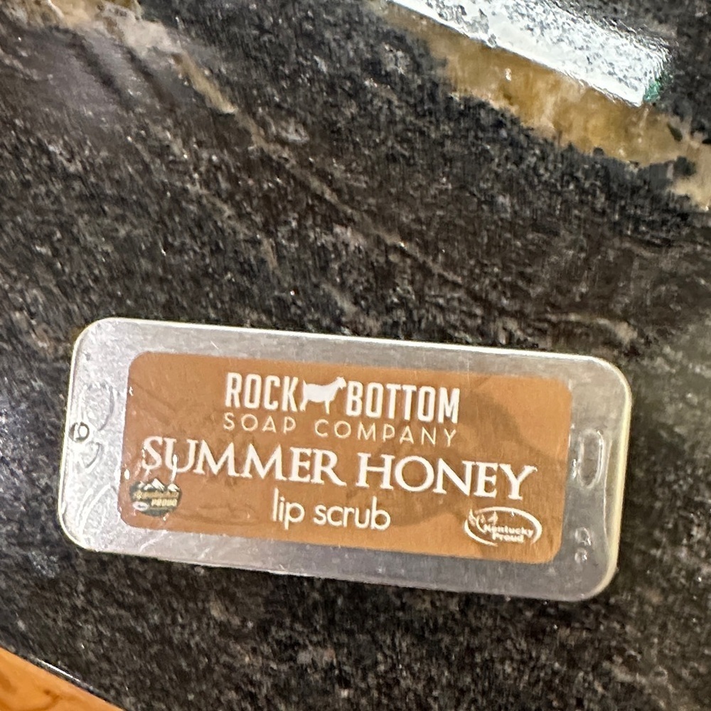 Summer Honey Lip Scrub - Brown
